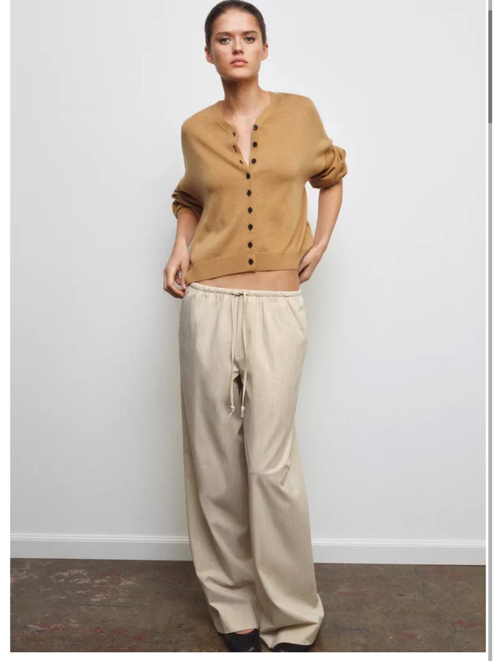 Zara WOMAN-striped wide pants. S